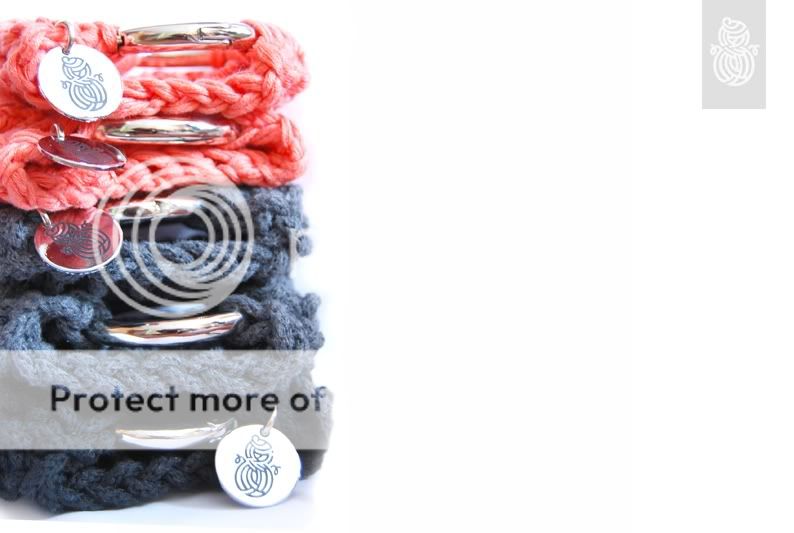 knitted bracelets,roboty reczne,knitwear by roboty,metal labels,rr