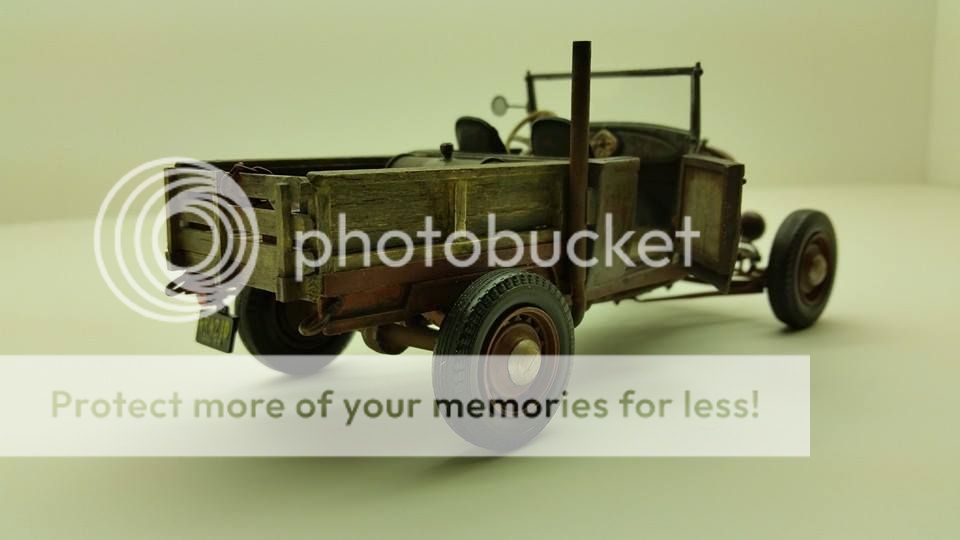 10410105_966242236724316_314038295885432