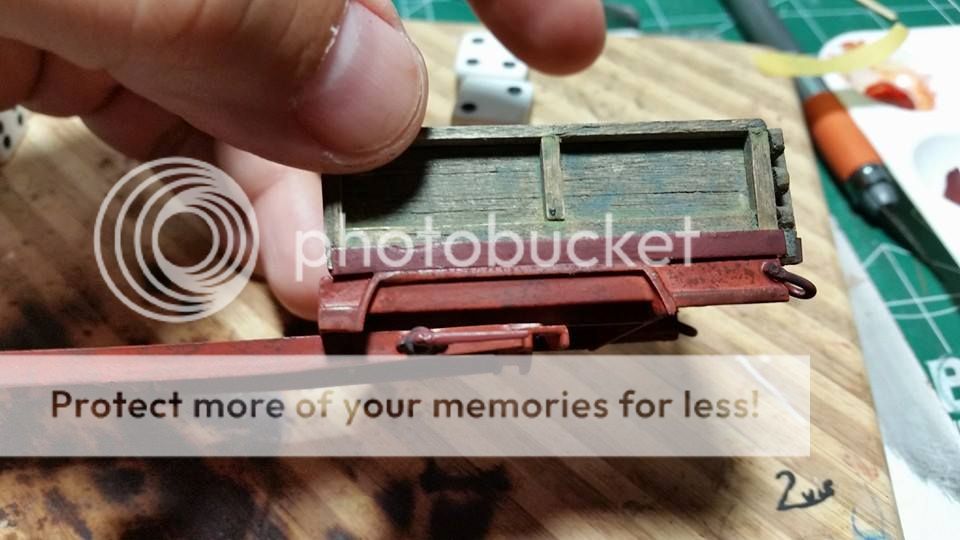 10501820_959105550771318_555681435306264